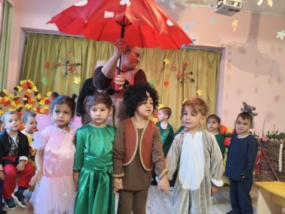 "Под гъбката" - втора група "Зайчета" - ДГ 44 Калина - София